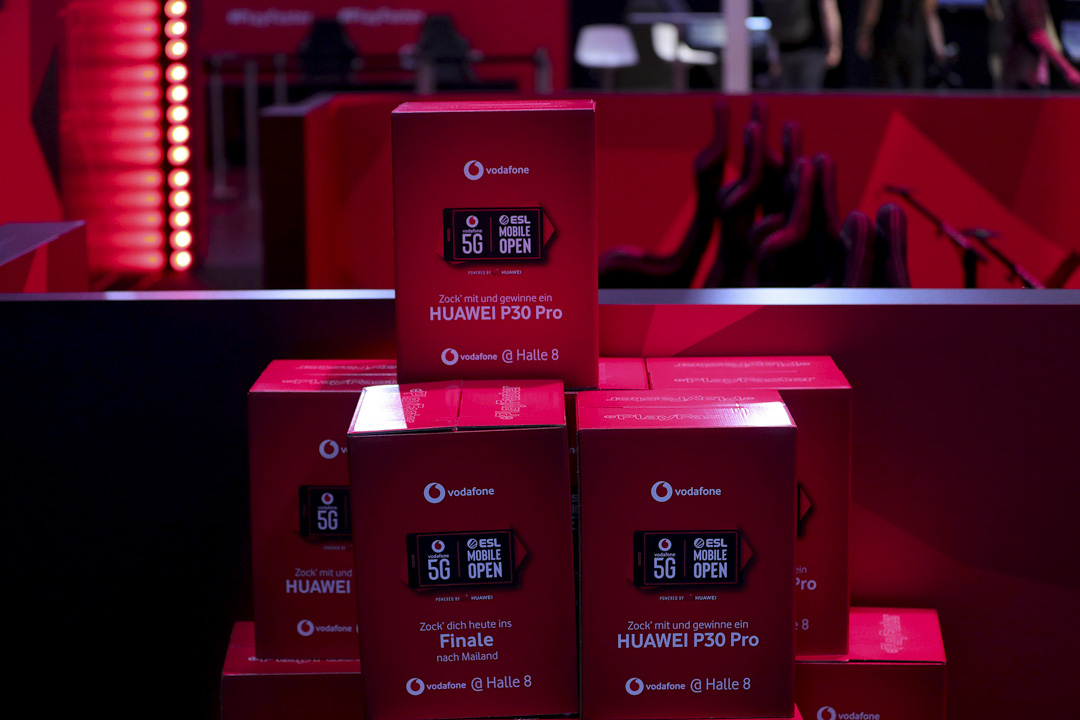 2019年8月20日，德國科隆舉行的Gamescom遊戲盛會上展示華為5G無線P30 Pro智能手機。