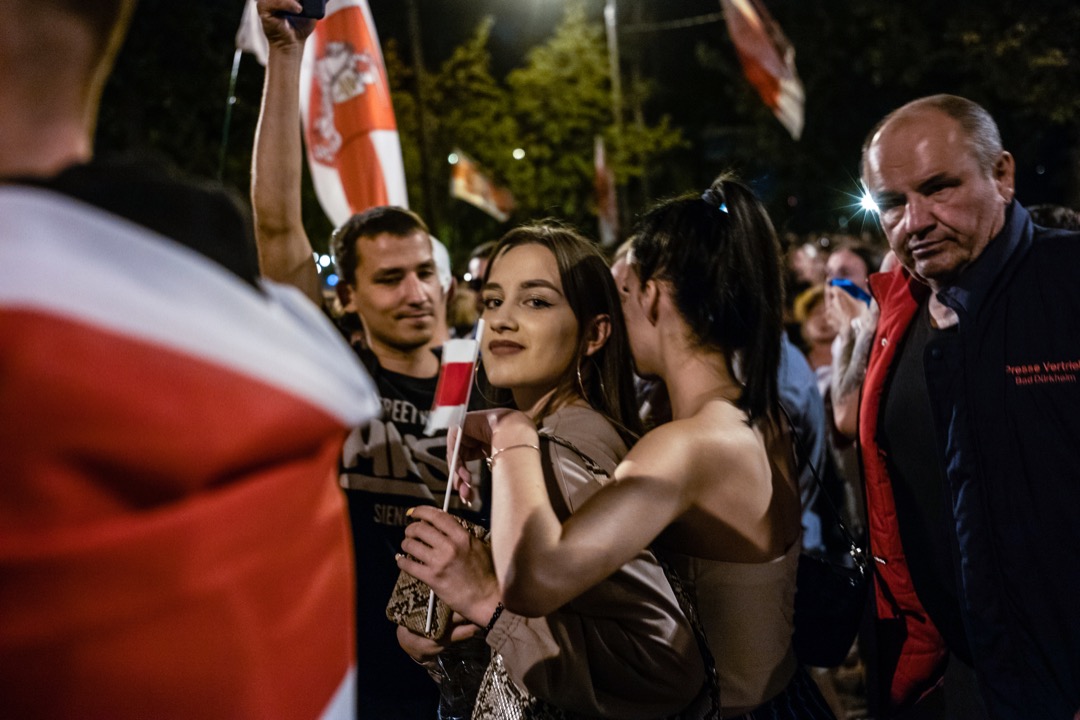 2020年8月17日,白罗斯,示威者在首都城市明斯克参与反对总统卢卡申科的示威集会。