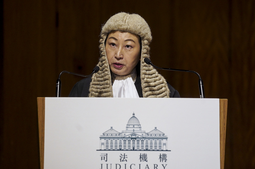 2020年1月13日,律政司司长郑若骅资深大律师于2020年法律年度开启典礼上发言。