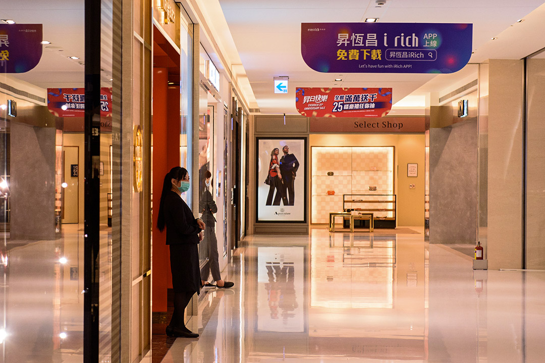 金門昇恆昌金湖廣場的「小三通免稅專區」。