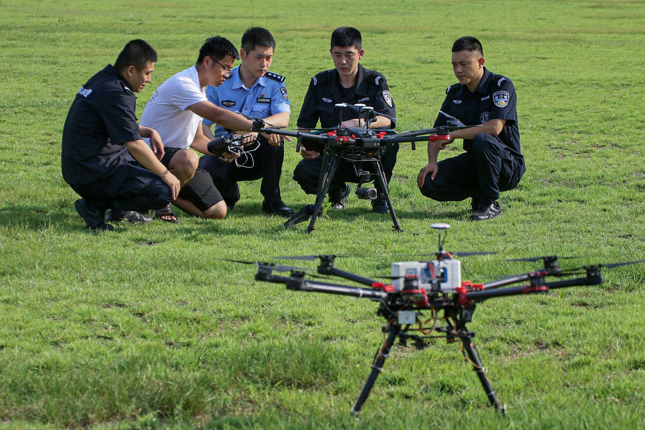 2020年7月21日煙台,警察在進行無人機飛行訓練。