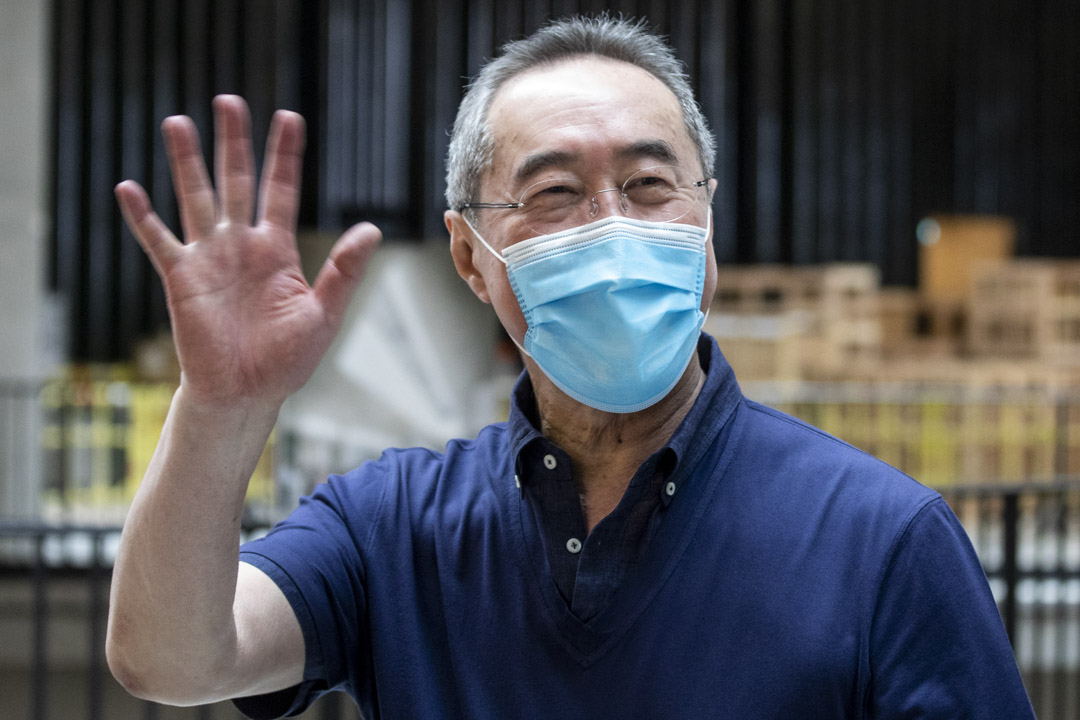 2021年3月29日,西九文化区管理局董事局主席唐英年指,M+博物馆从来无计划展出艾未未被指不雅的作品,博物馆的策展工作仍在进行。