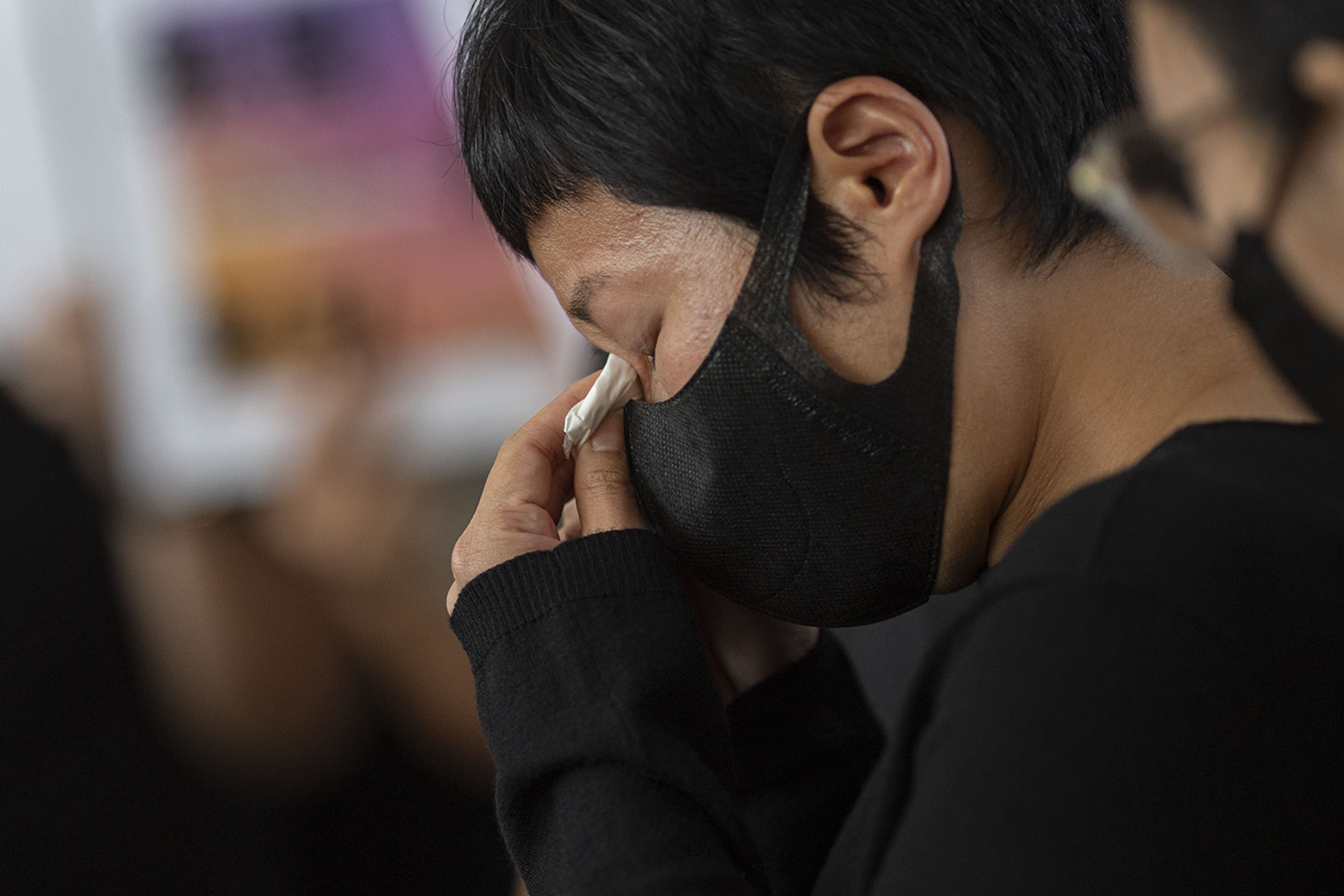 2021年4月22日西九龍裁判法院,蔡玉玲在裁決後接受媒體訪問。