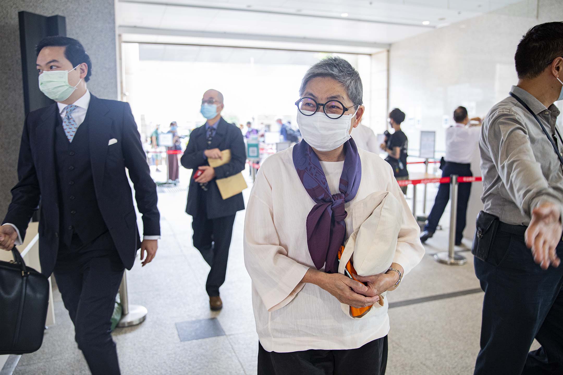 2021年4月1日西九龍裁判法院,吳靄儀就「8.18流水式集會」案到法庭應訊。