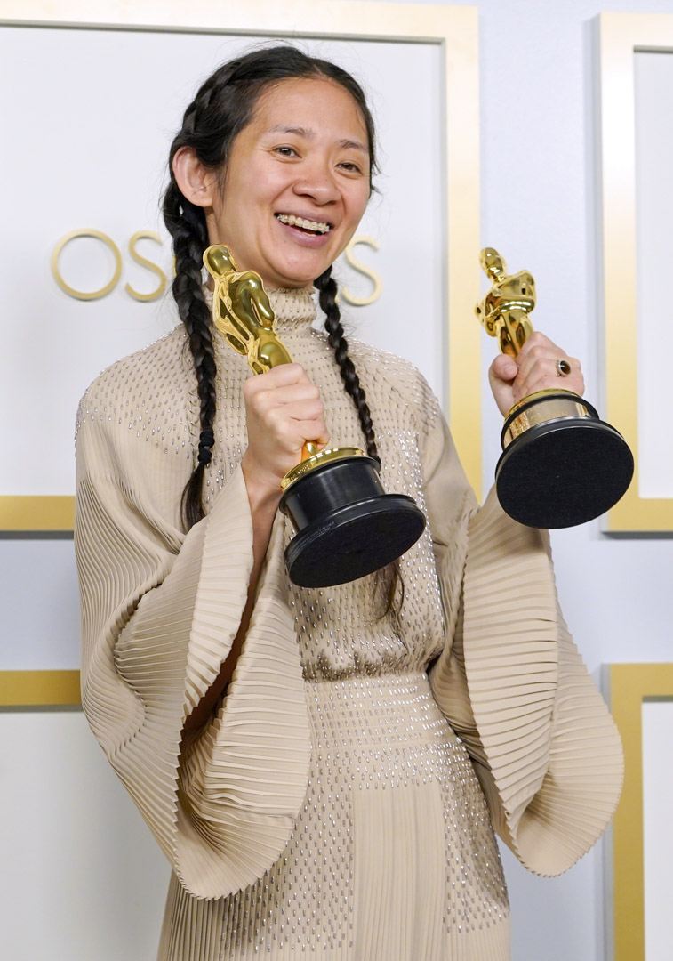 2021年4月25日,赵婷凭《游牧人生》(Nomadland)获奥斯卡最佳影片、最佳导演奖。