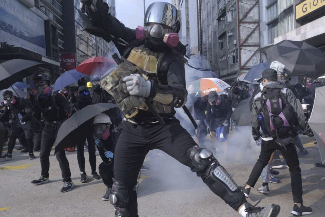 《時代革命》(Revolution of Our Times)劇照。