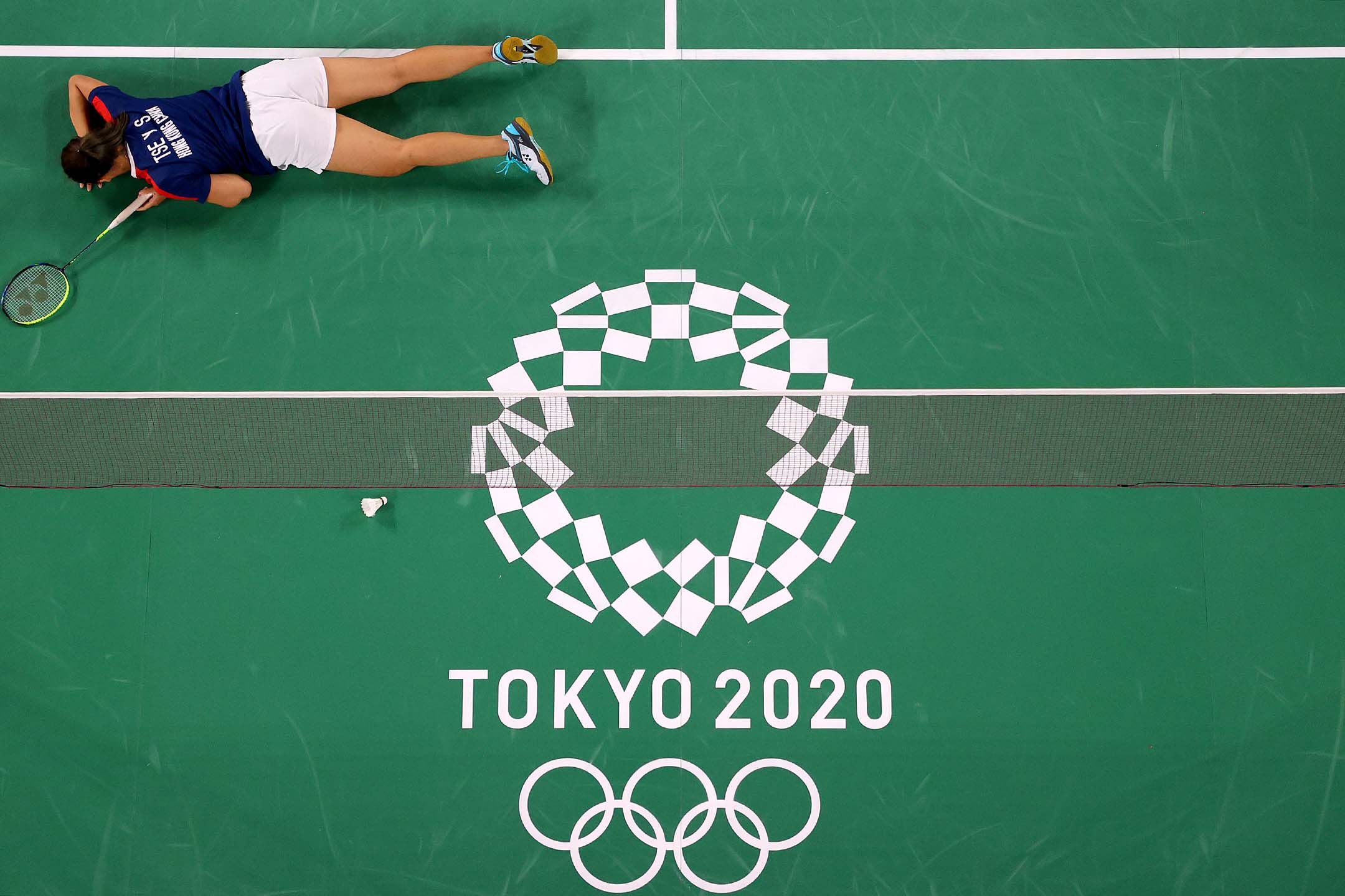 2021年7月30日东京奥运会,香港羽毛球队的谢影雪与日本队比赛期间。