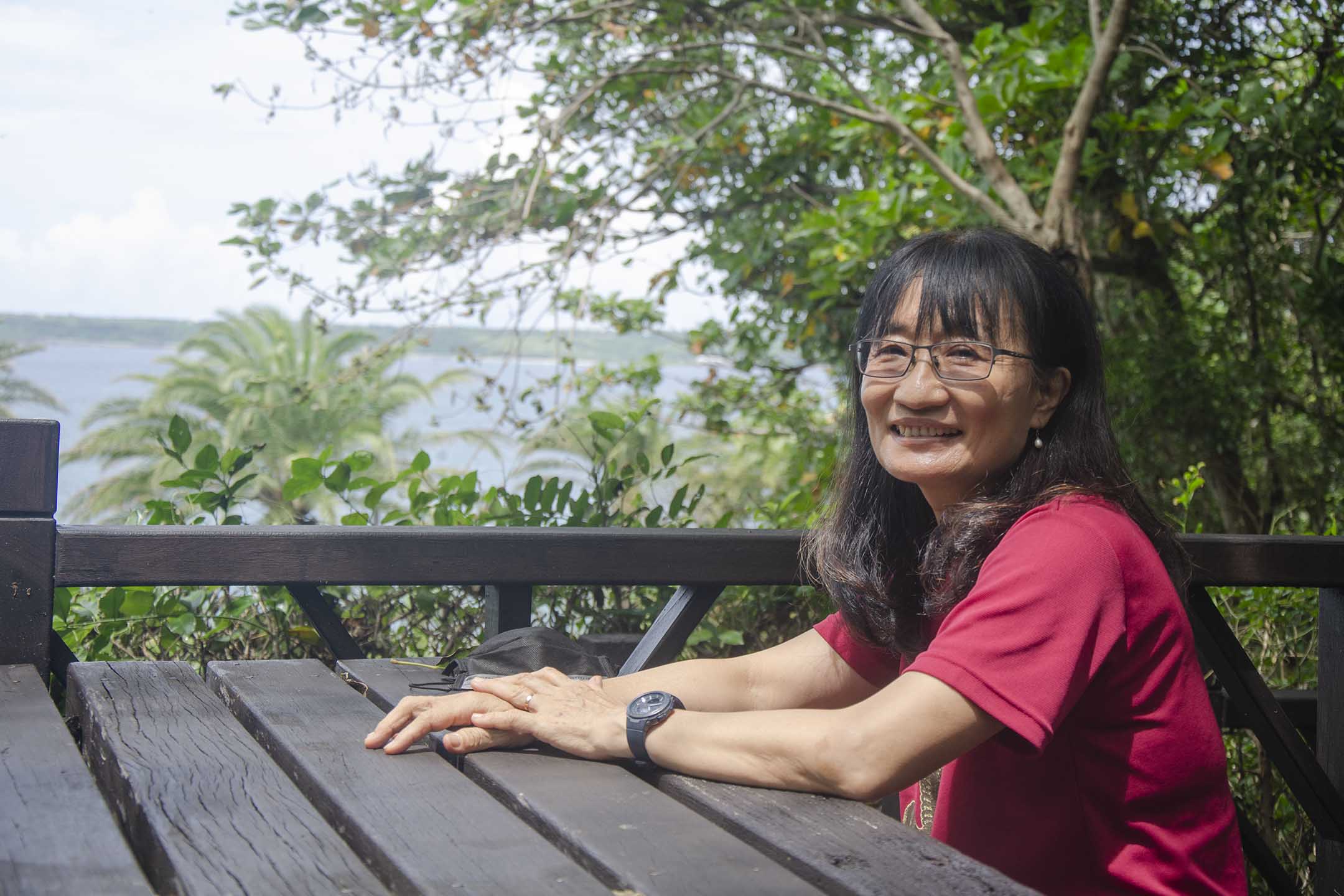 在墾丁國家公園管理處任職的保力客家人後代林瓊瑤。