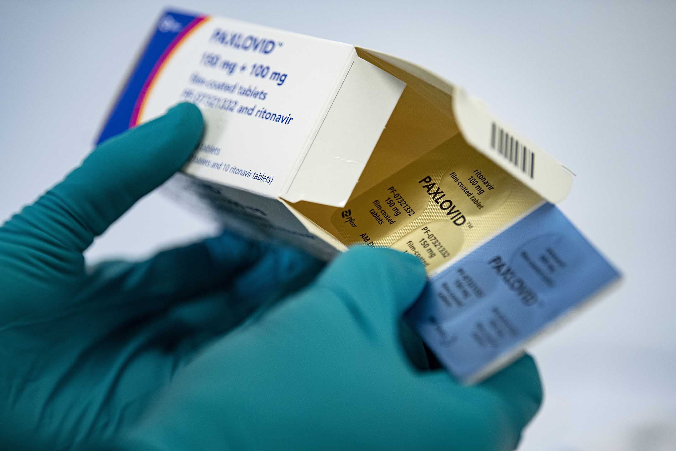 2022年3月1日,柏林,辉瑞 (Pfizer) 制造的药物 Paxlovid。