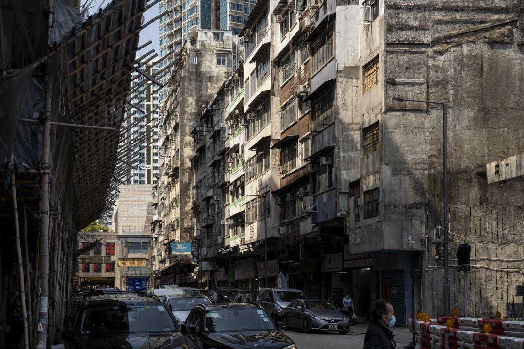 启德道/沙浦道发展重建计划中的旧楼群。