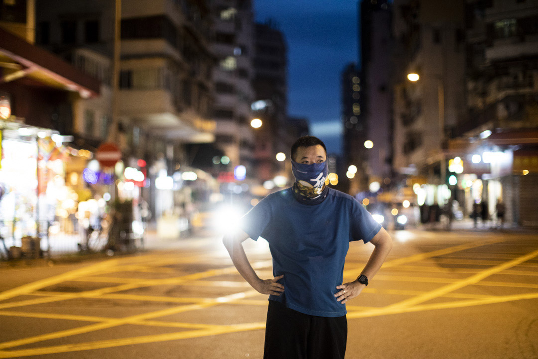 喜欢在闹市跑步的南聪。