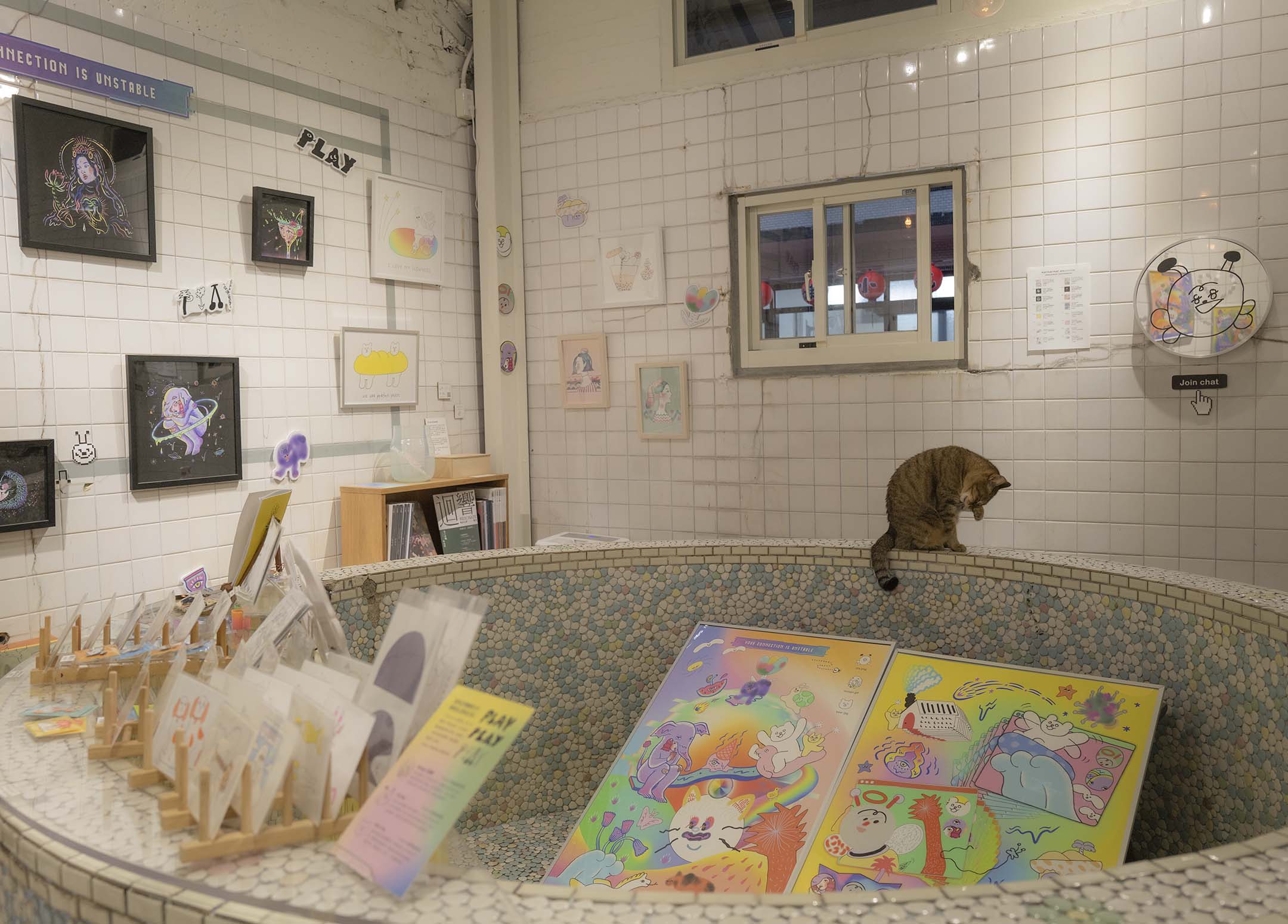 「禾炚」香港圖書館内的展覧。