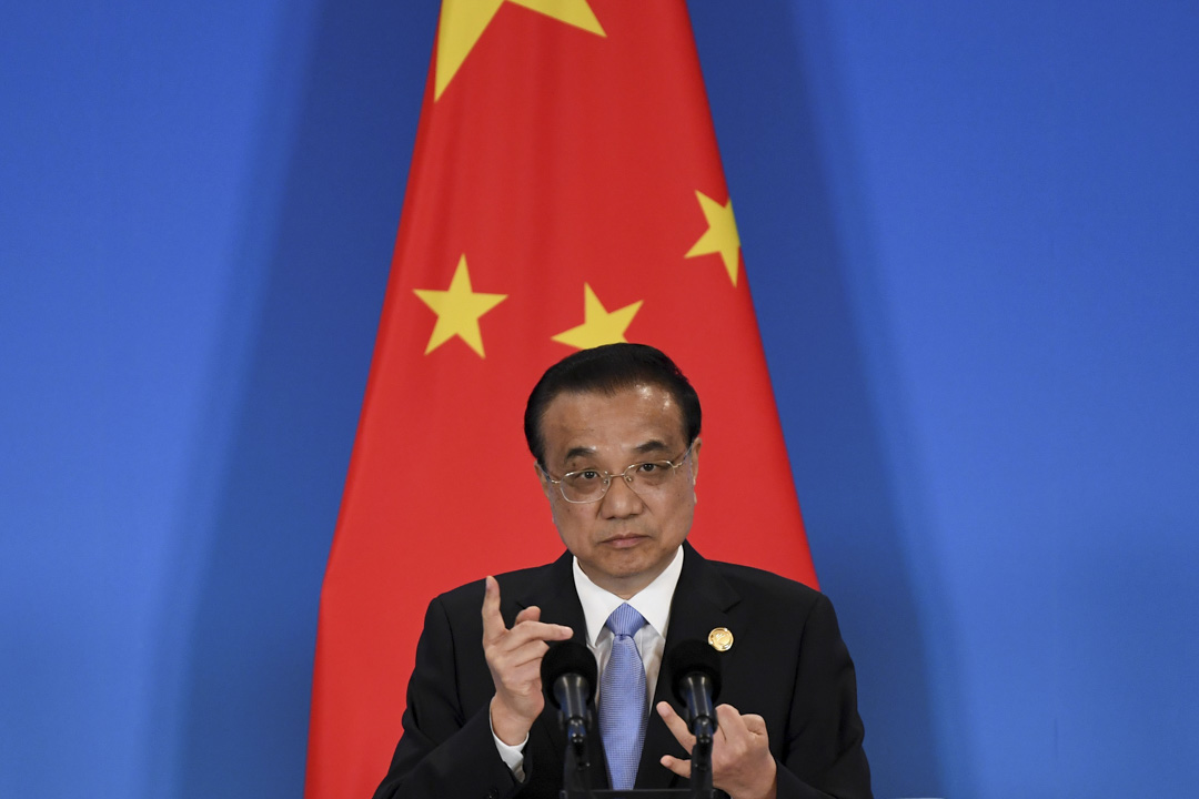 2019年12月24日,成都,中國國務院總理李克強於第八次中韓日領導人會議的新聞發布會上講話。