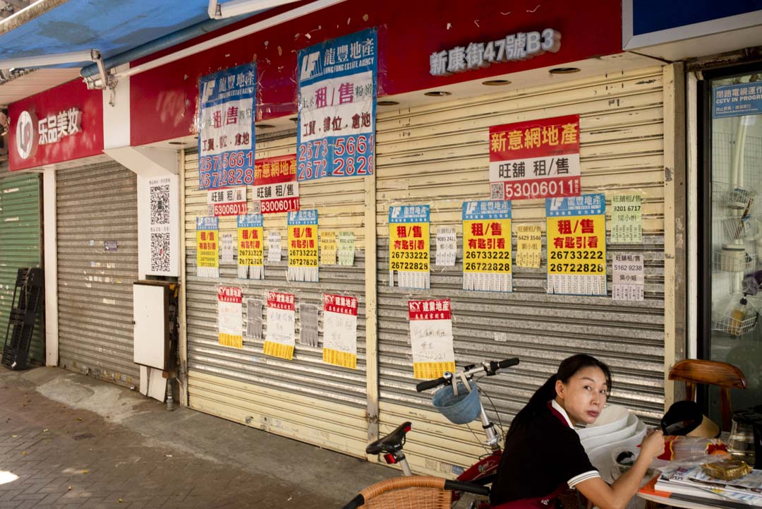 疫情爆发以来,上水石湖墟过往依赖水货客赚钱的商店已陆续倒闭。