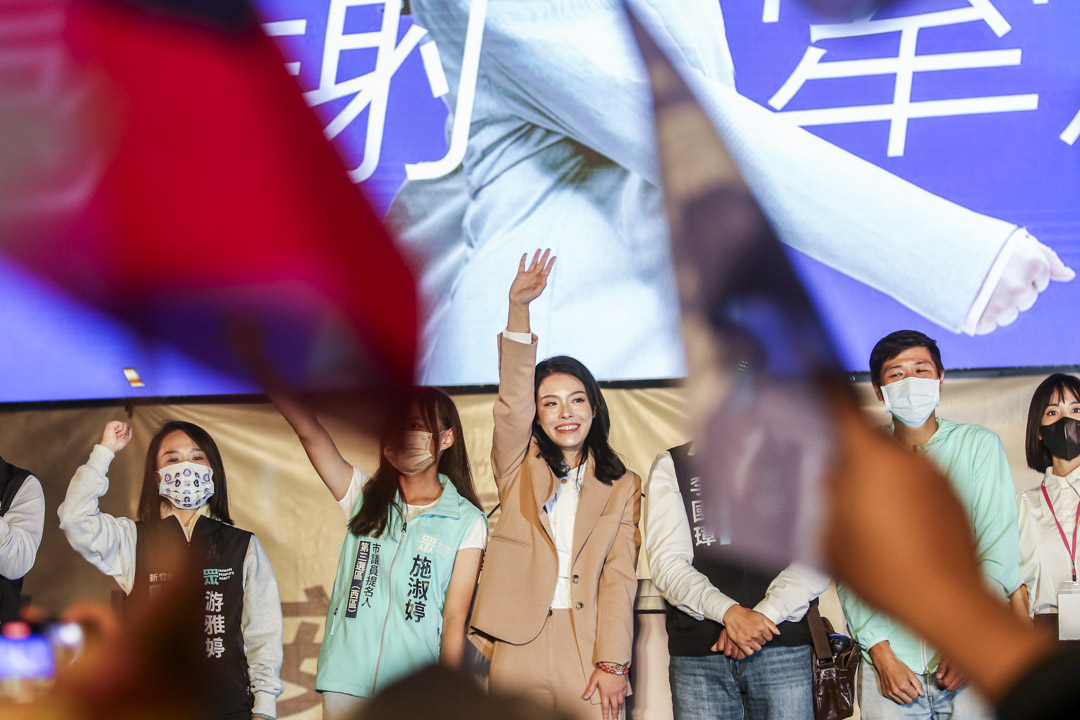 2022年11月26日，民衆黨新竹市長候選人高虹安宣布成功當選。
