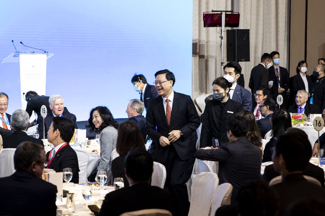 2022年11月2日,香港特首李家超出席“国际金融领袖投资峰会”。
