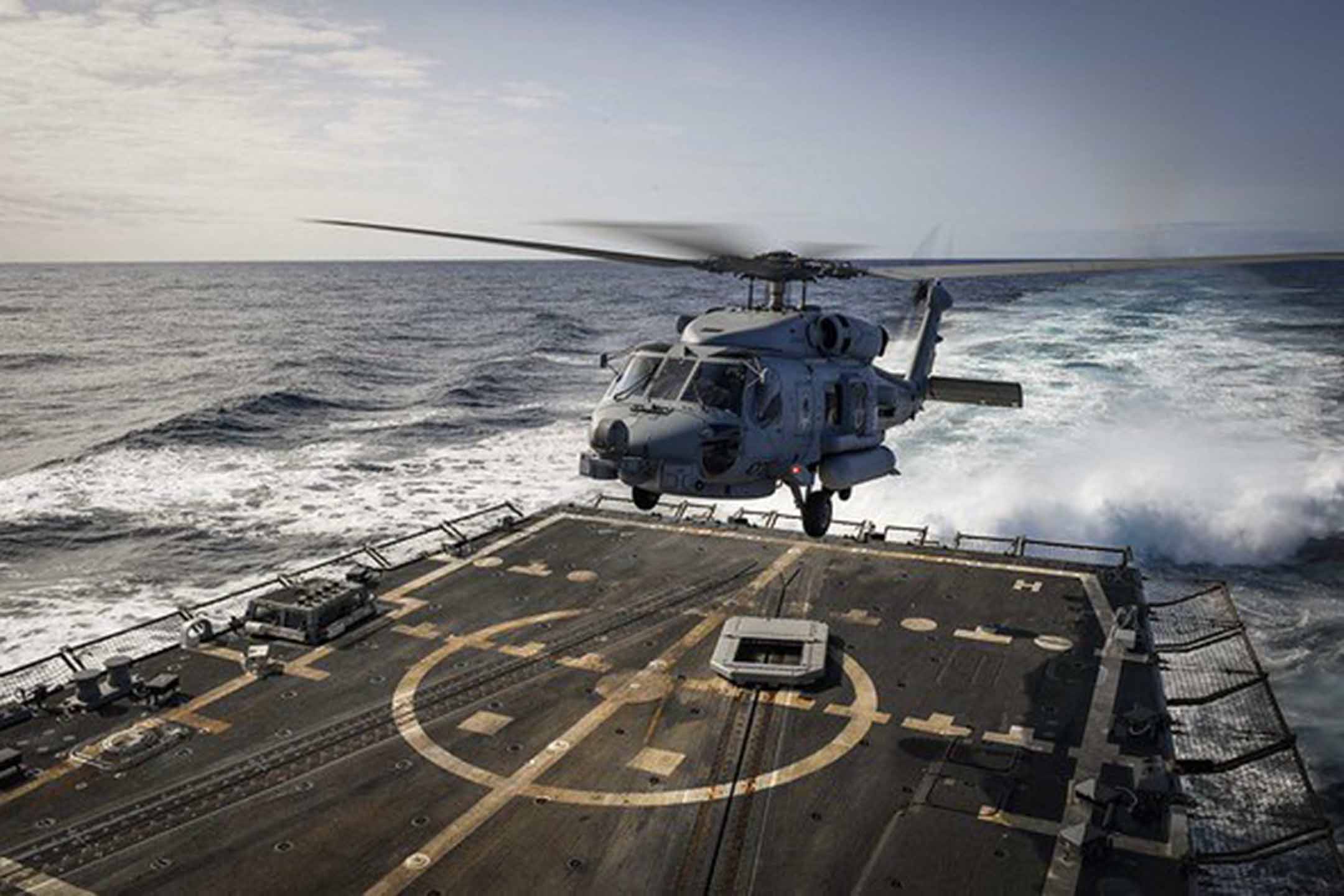 MH-60R 直升機。