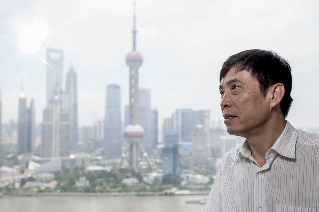 2011年6月23日,上港集团董事长陈戌源,其后陈戌源于2019年当选中国足协主席。