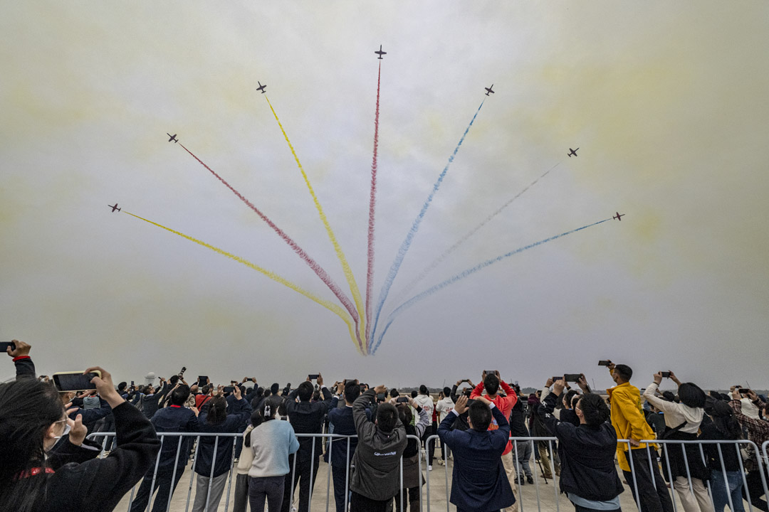 2022年11月25日,江西省南昌市,中國航空產業大會暨南昌飛行大會期間,中國人民解放軍空軍在空中表演。