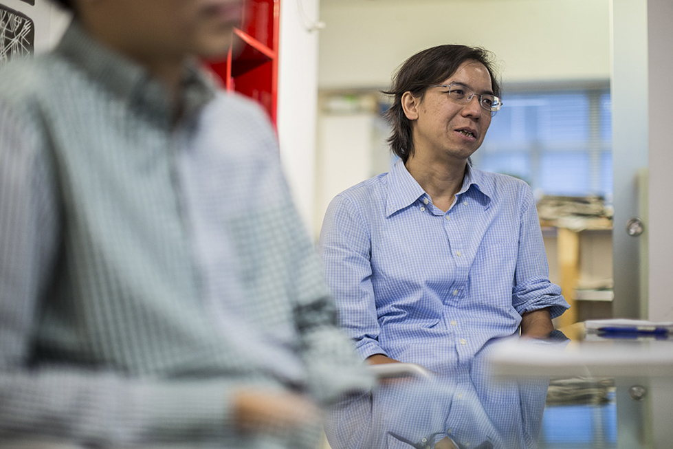 2015年,《立場新聞》總編輯鍾沛權曾接受傳媒訪問,內容關於創辦新媒體。