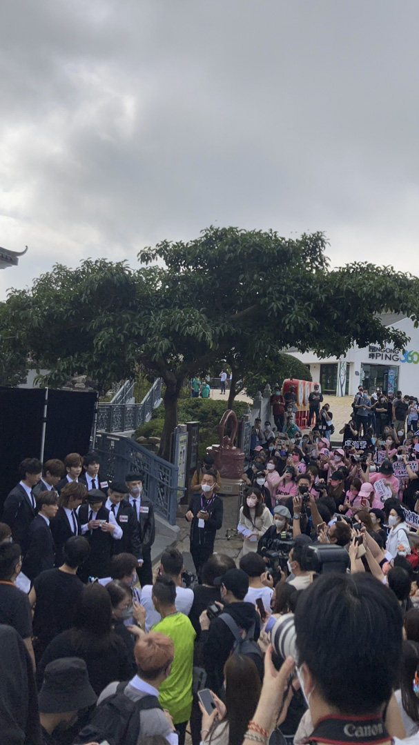 2022年11月10日,演唱会坠屏意外后,MIRROR首次在叱咤颁奖礼记者会中亮相。