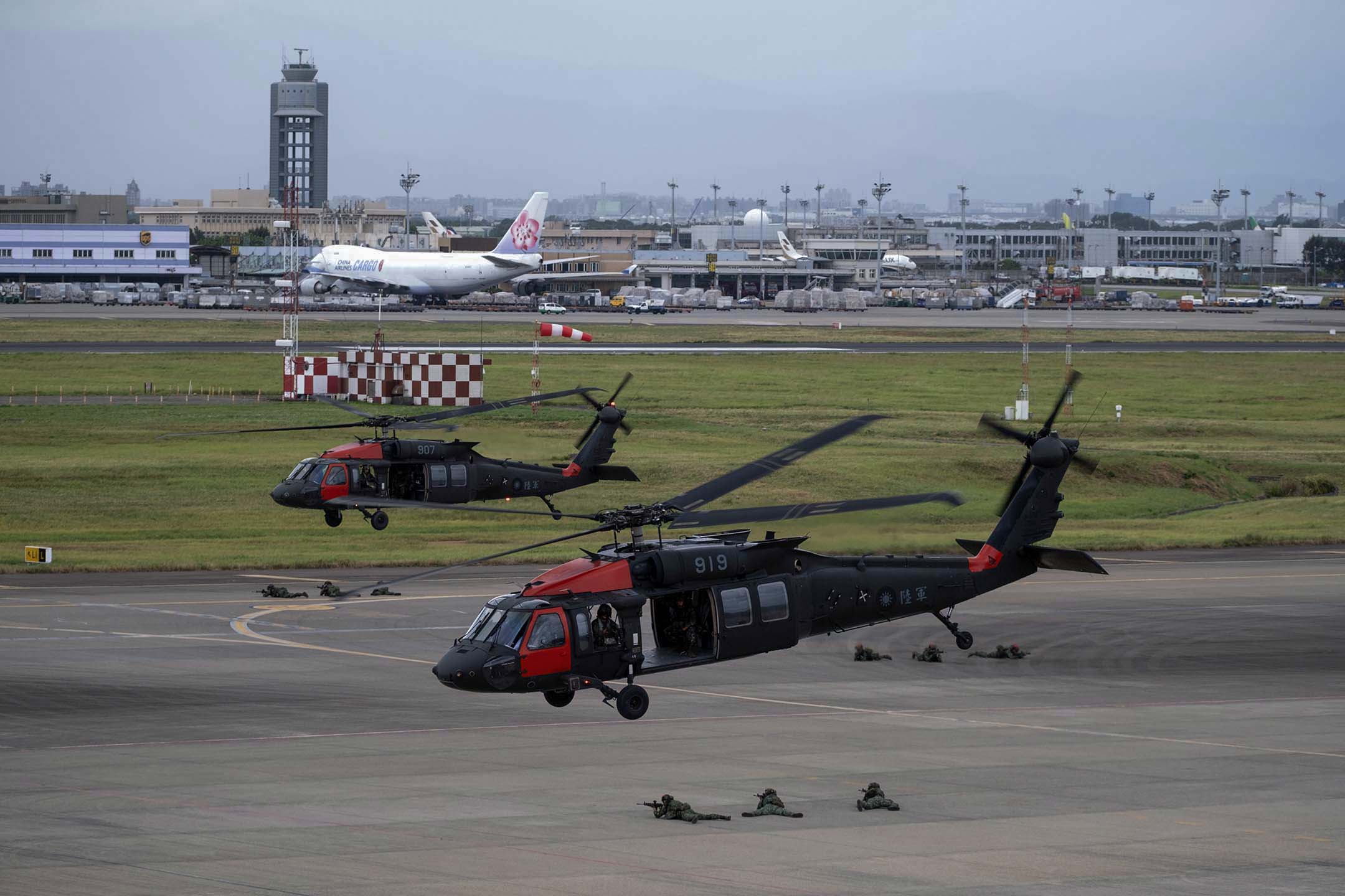 2023年7月26日,桃園國際機場反空降演習。攝:陳焯煇/端傳媒