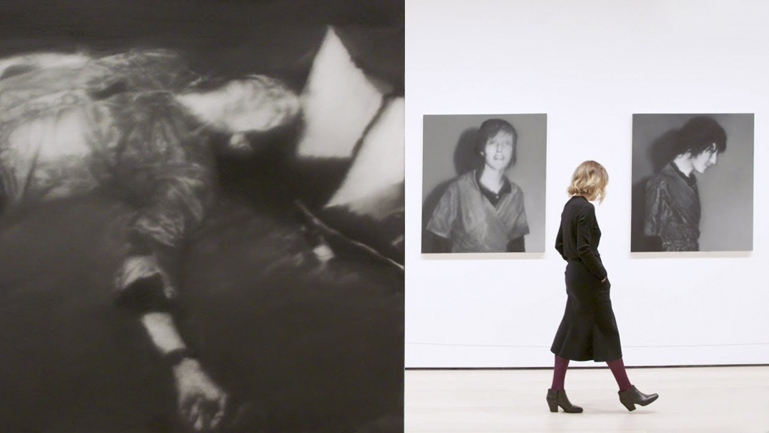 来自东德的葛哈·里希特(Gerhard Richter)作品《1977年10月18日》,内容是“红军旅”组织成员从被捕受审到自杀下葬的场景断片。于2002年初在纽约现代艺术博物馆(MoMA)举办的里希特四十年展览时展出了这组作品。图:MoMA