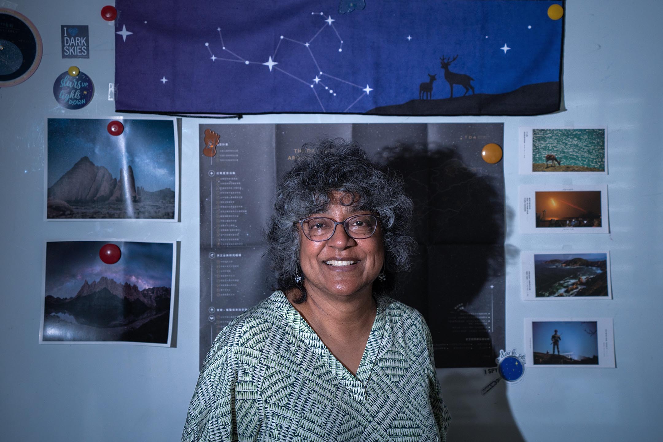 國際暗空協會(International Dark-Sky Association, IDA)副主席娜拉妮·戴維斯(Nalayini Brito-Davies)。攝:王崴漢/端傳媒