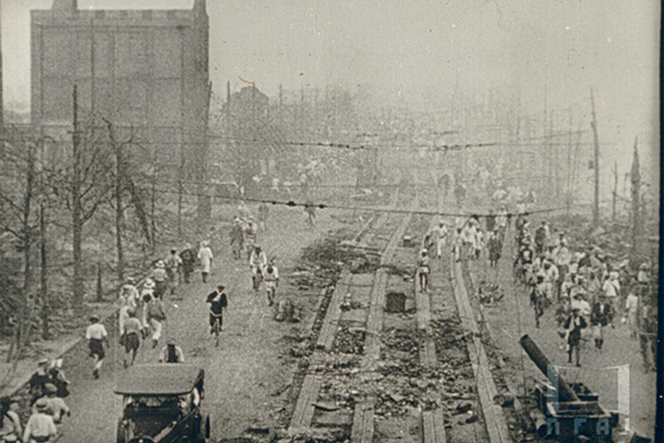 1923年關東大地震的紀實影像。圖:作者提供