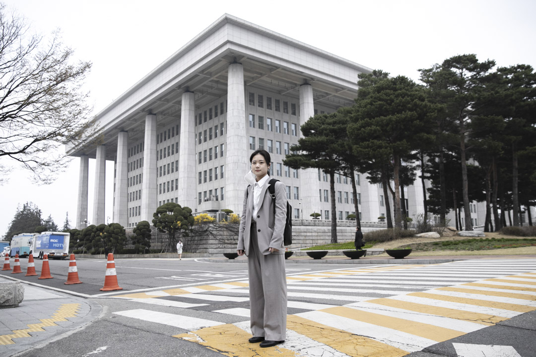 2022年4月6日,南韓共同民主黨朴志玹在南韓首爾的國民議會前。攝:Woohae Cho/Bloomberg via Getty Images