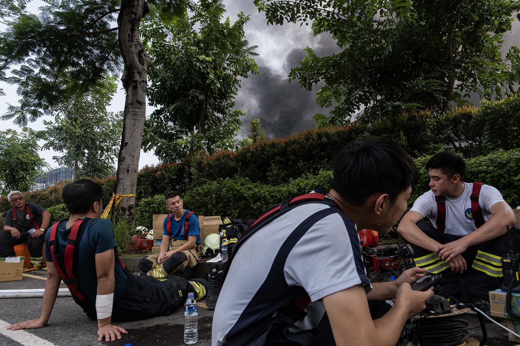 2023年9月23日,屏東工廠大火爆炸現場。攝:陳焯煇/端傳媒