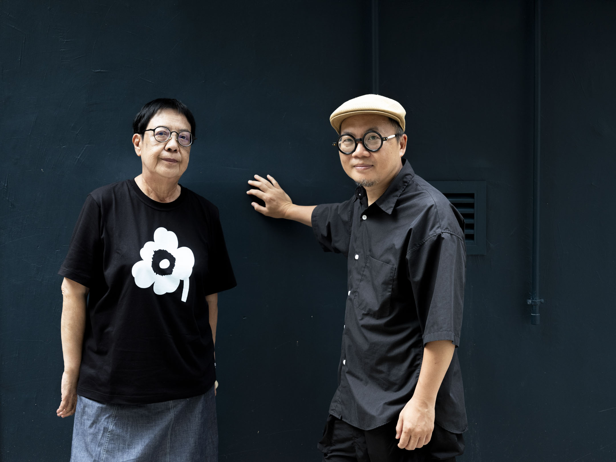 紀錄片《詩》導演許鞍華與詩人廖偉棠。攝:林振東/端傳媒