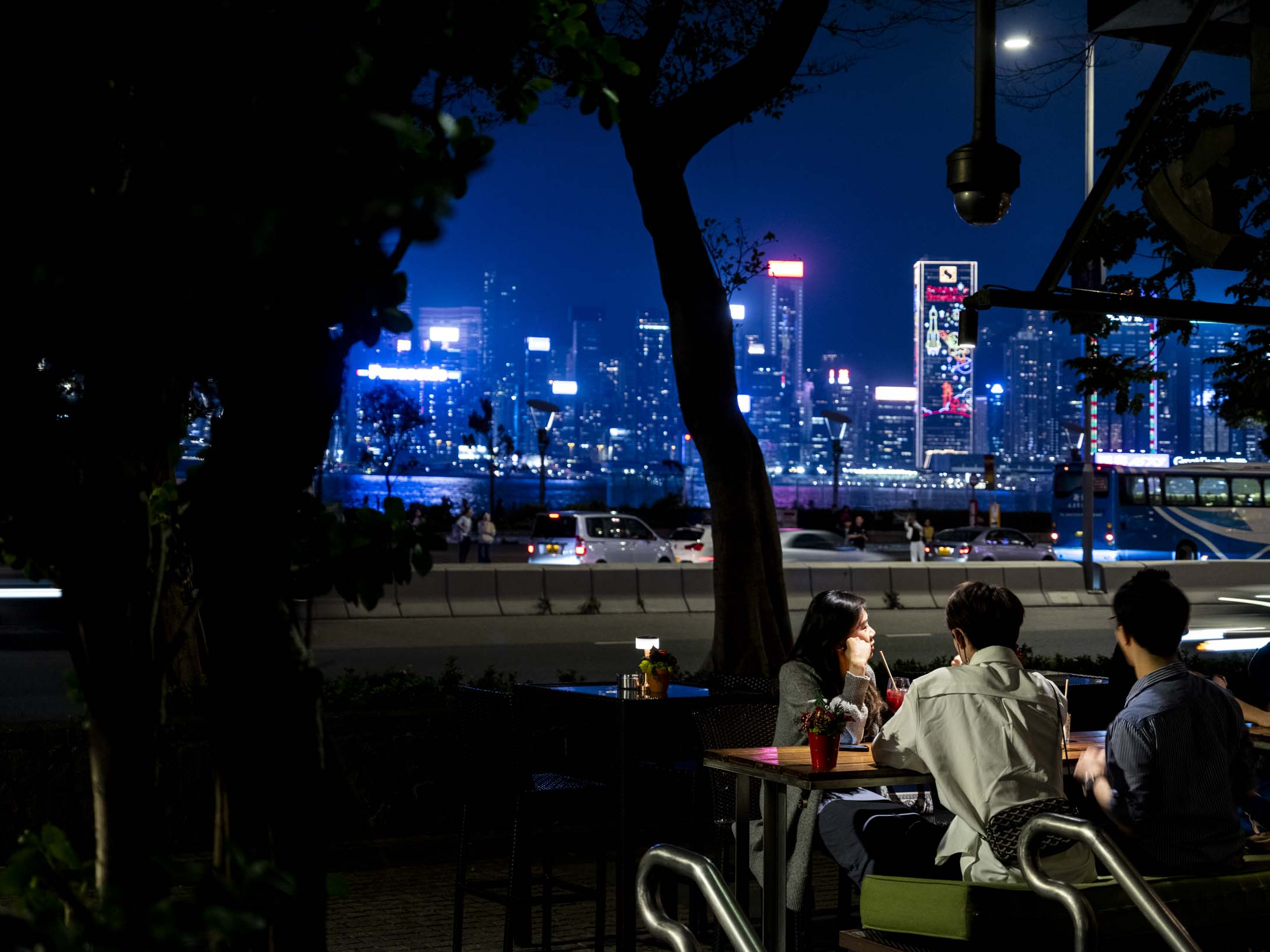 2023年,维港的灯饰。摄:林振东/端传媒