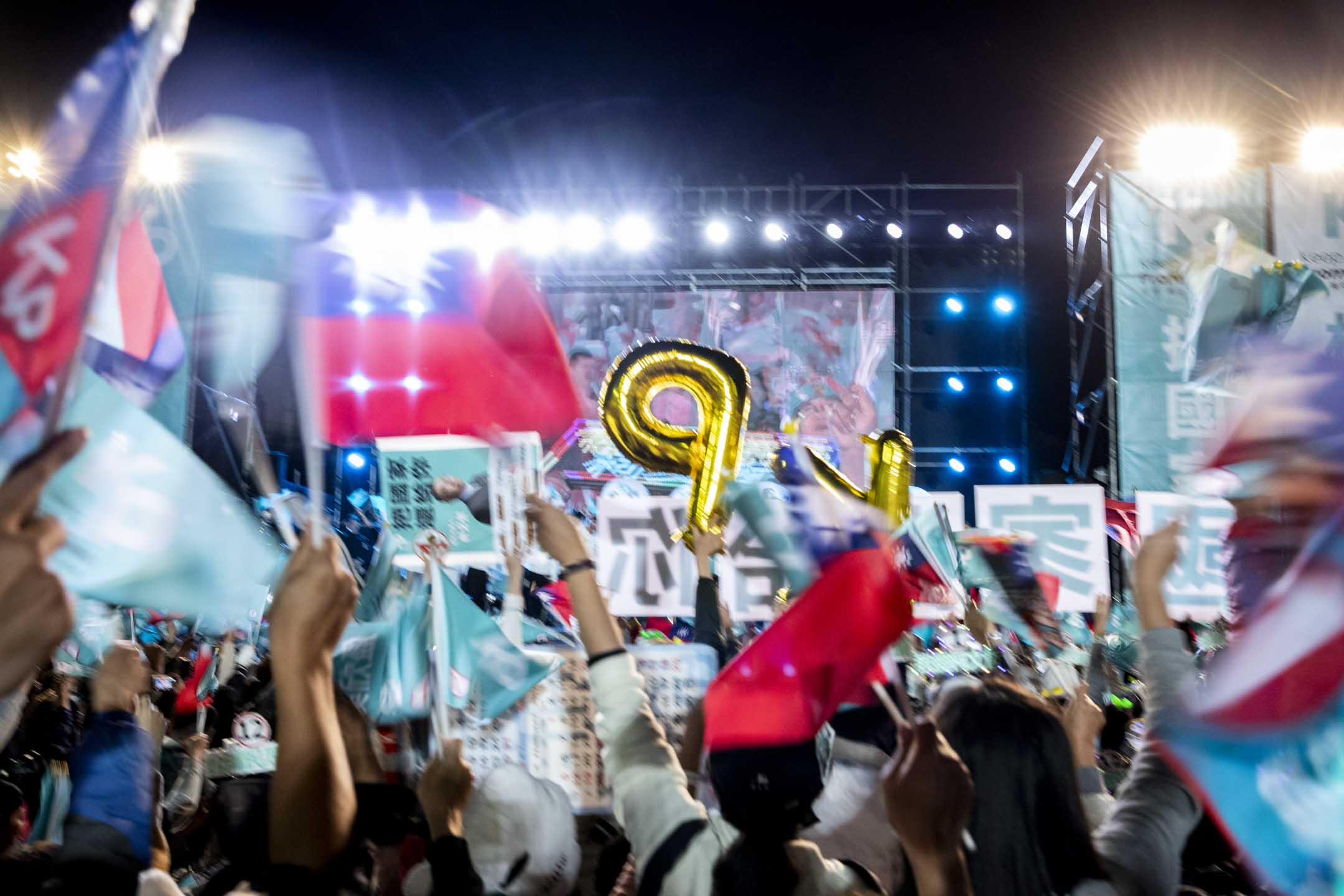 2024年1月6日,民眾黨總統候選人柯文哲台中造勢大會。攝:林振東/端傳媒