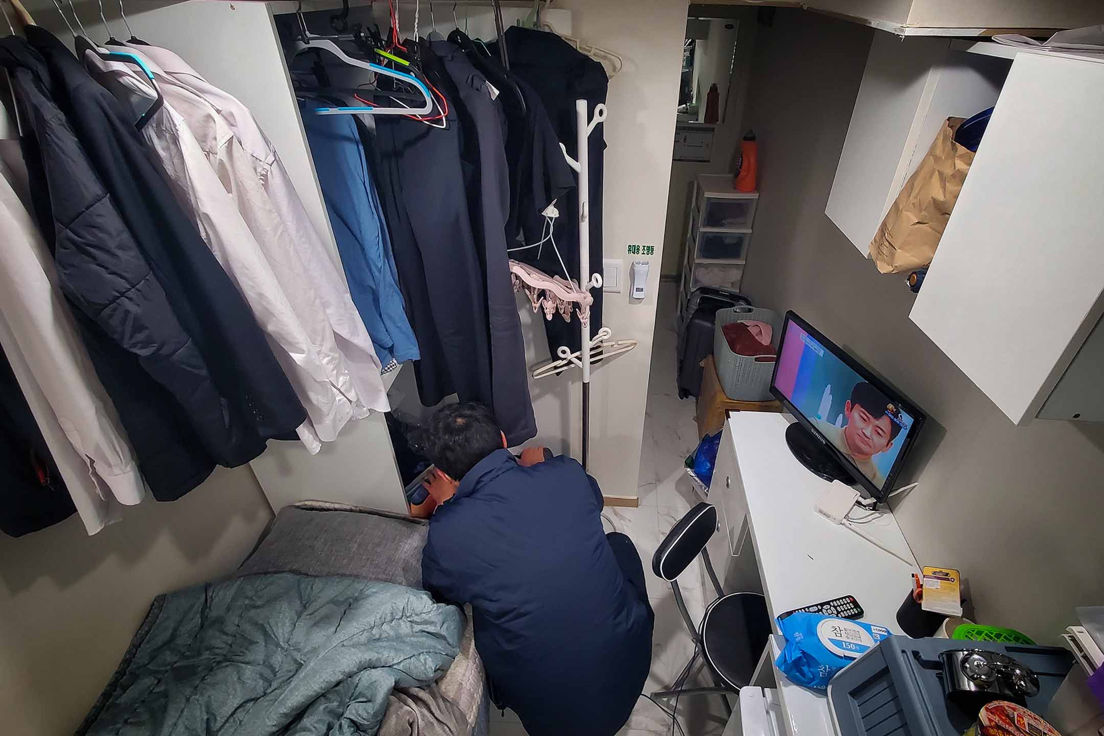 南韓男子金佑鎮住的考試院。攝影:吳珮如