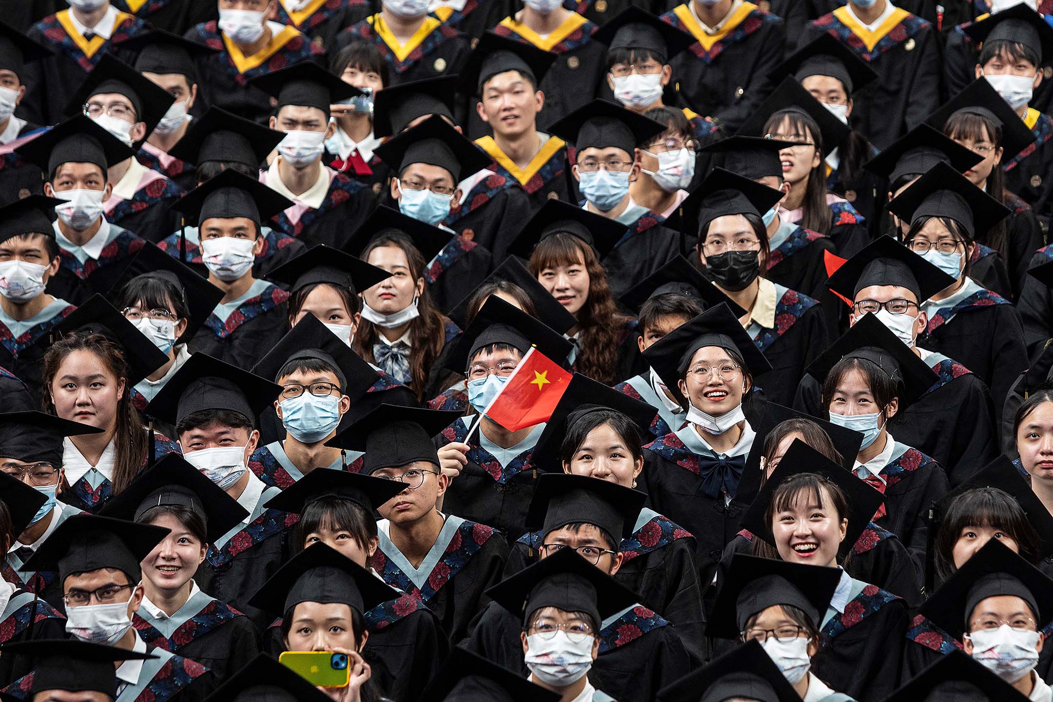 2022年6月22日,中國武漢,華中科技大學參加畢業典禮。攝:Getty Images