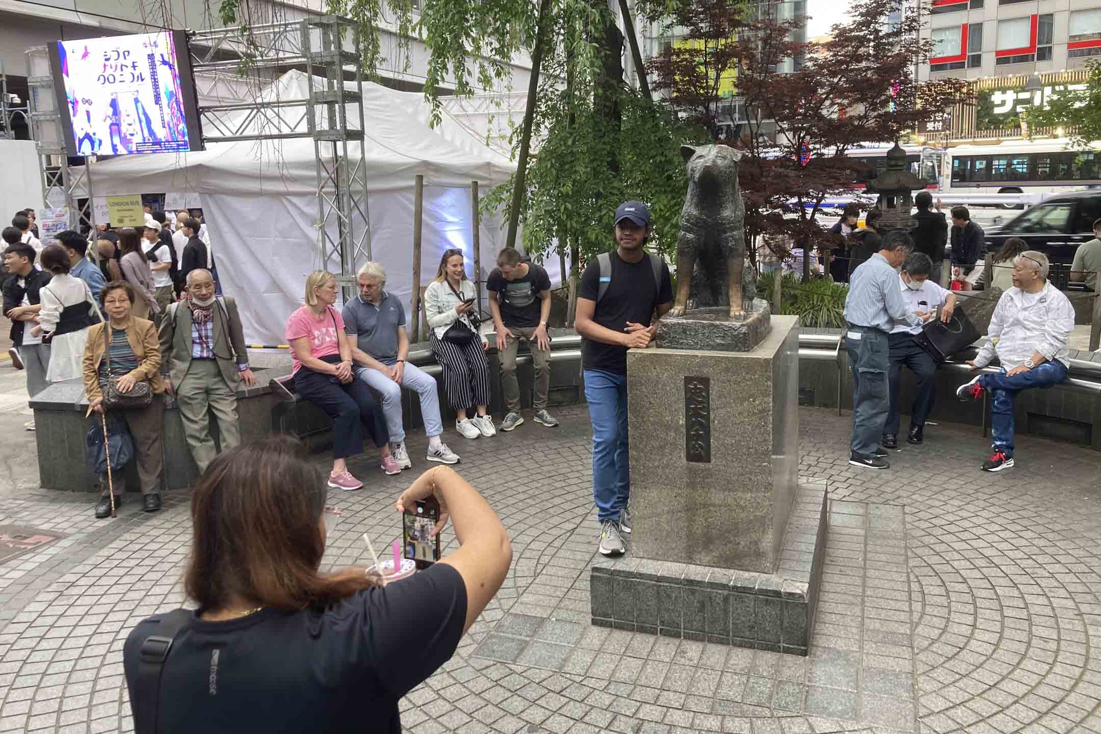 涩谷车站的忠犬八公像。摄影：李照兴