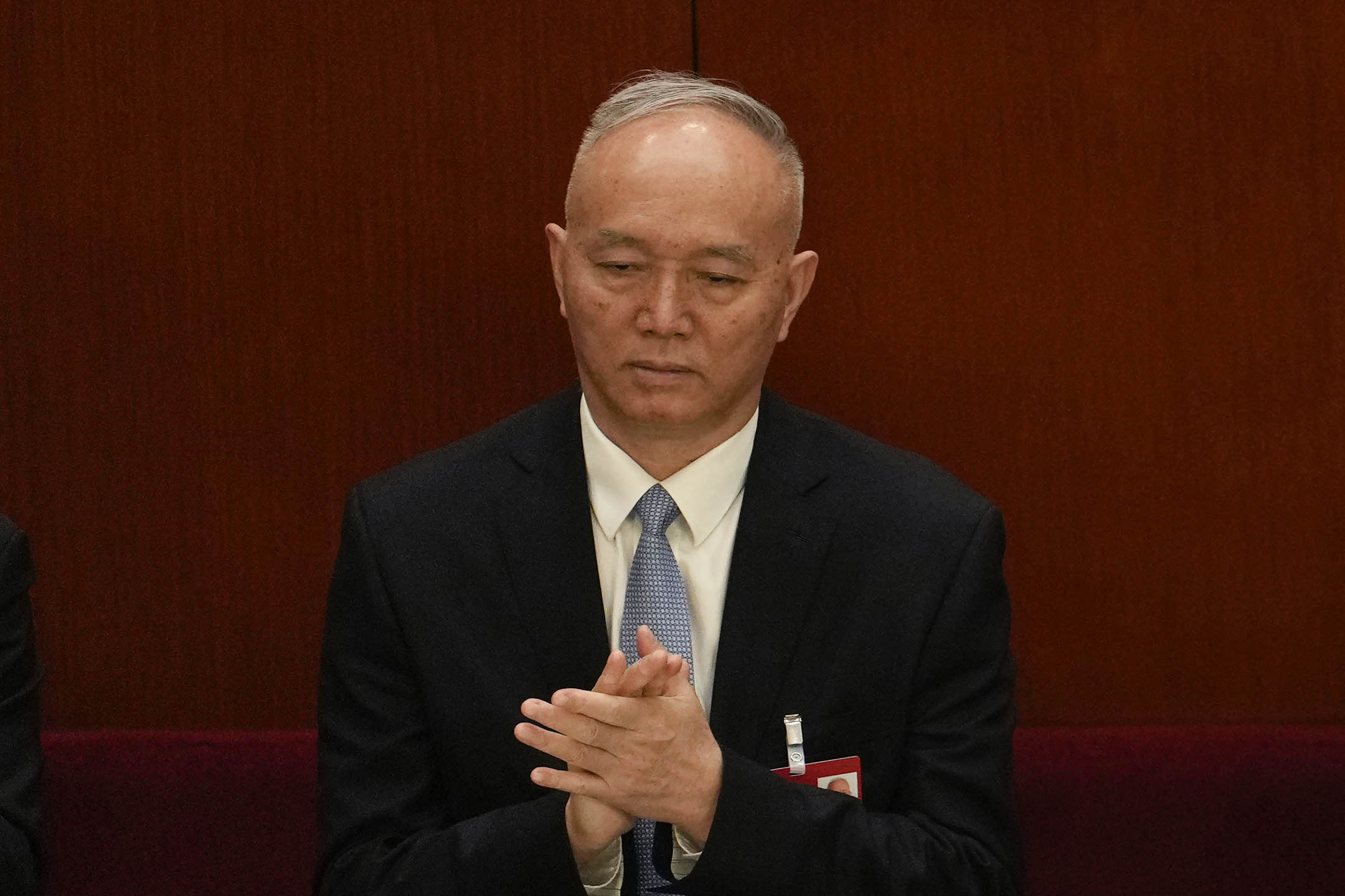 2023年3月7日,中共政治局常委蔡奇于在北京人民大会堂出席全国人大会议。摄:Ng Han Guan/AP/达志影像
