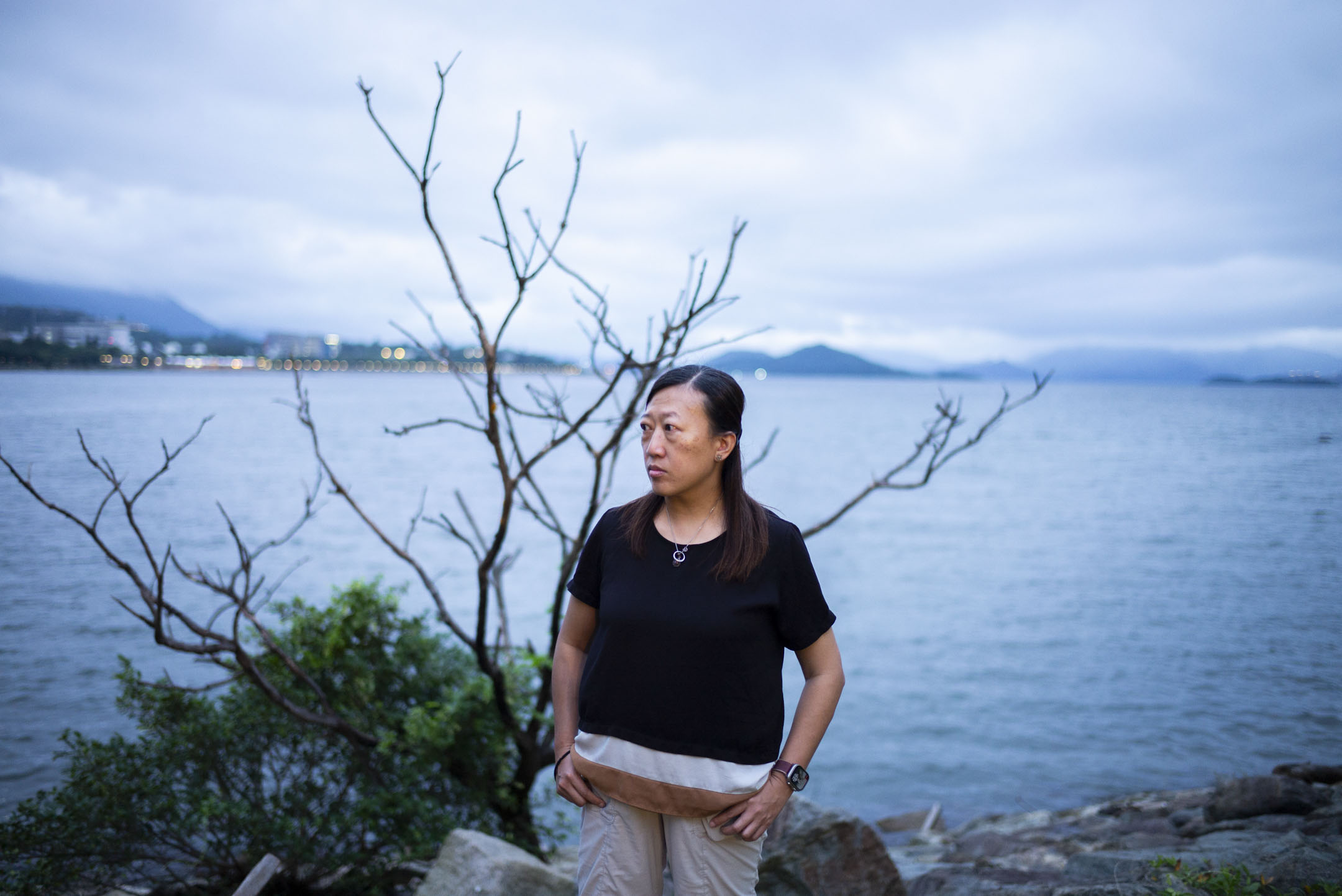 “小时候,我爸带我去看电影,我从小到大都很喜欢看电影。我喜欢‘食嘢’,我喜欢做运动。你要照顾好自己,才有能力去做其他事情。”陈虹秀说。摄:林振东/端传媒