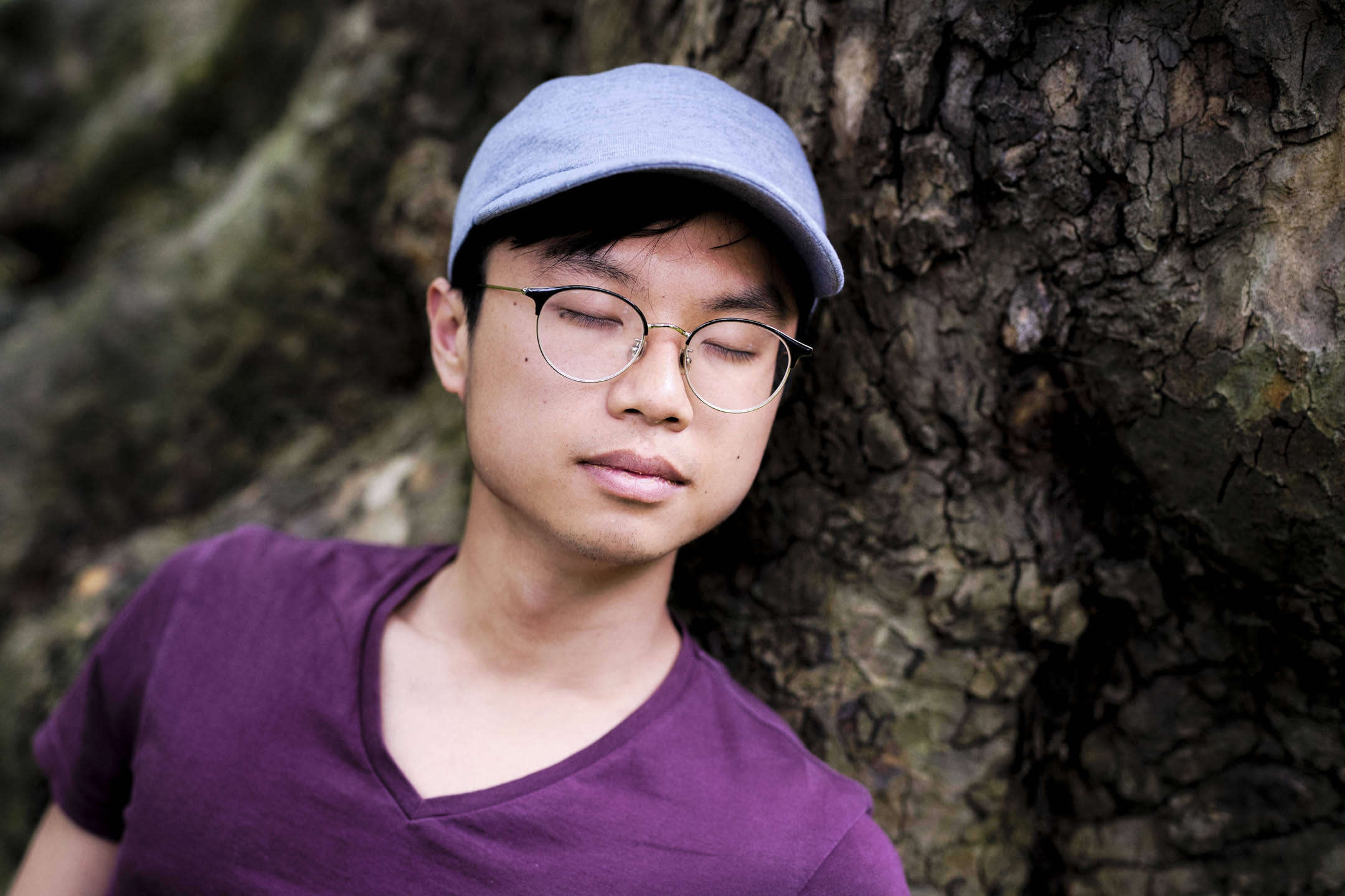 离开香港后,区倬僖才发现自己内在是有创伤的。摄:ST Wong/端传媒