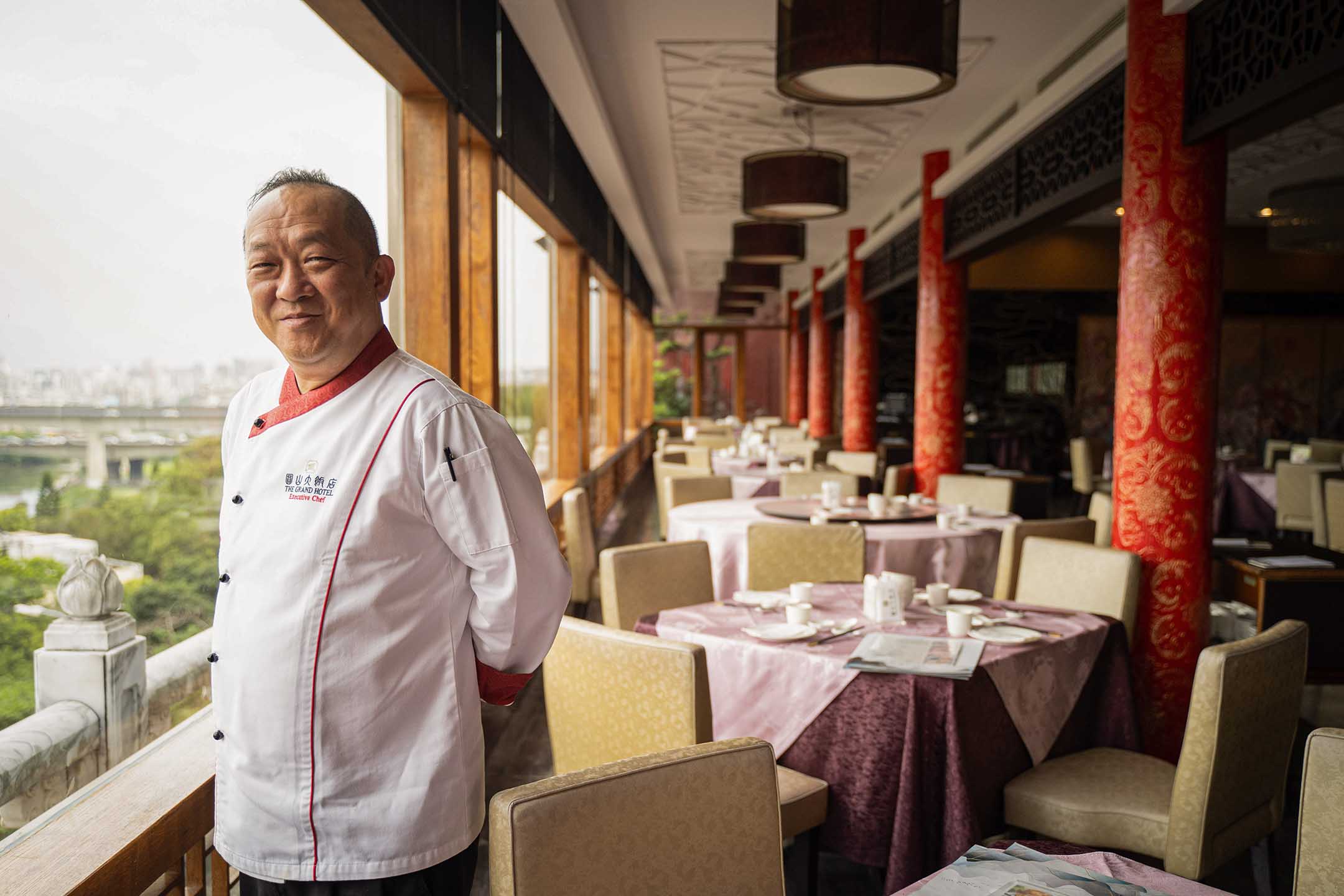 圓山大飯店金龍餐廳國宴主廚許耀光。攝：唐佐欣/端傳媒