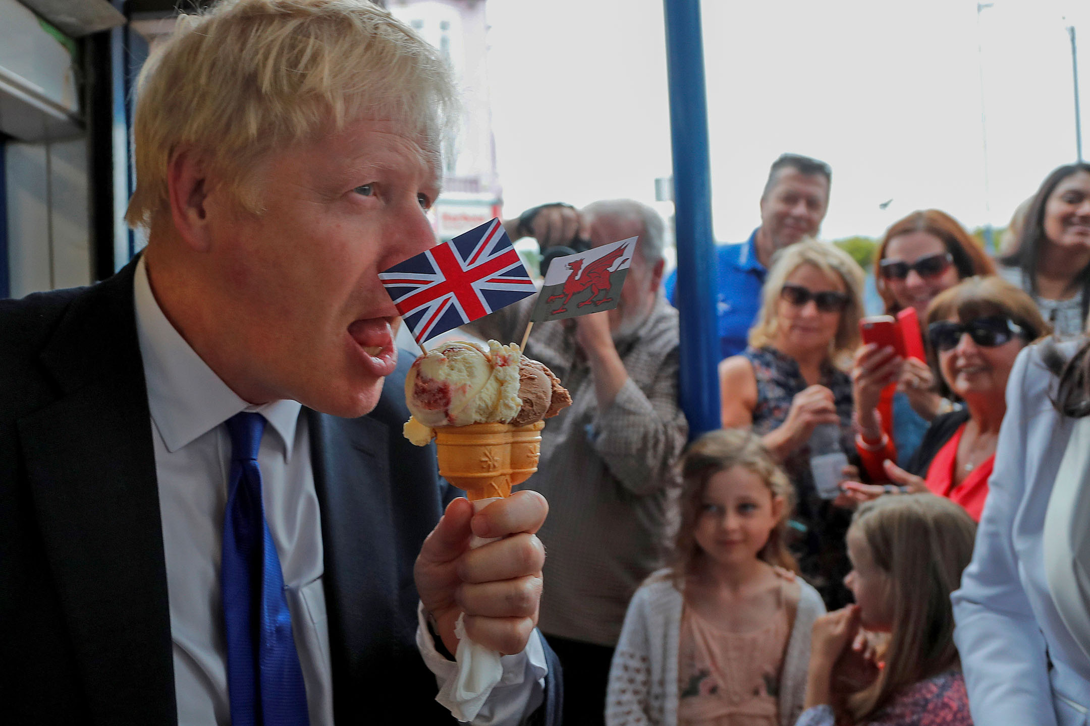 2019年7月6日,英国保守党约翰逊在英国巴里岛出席竞选活动。摄: Frank Augstein/Pool via Reuters/达志影像