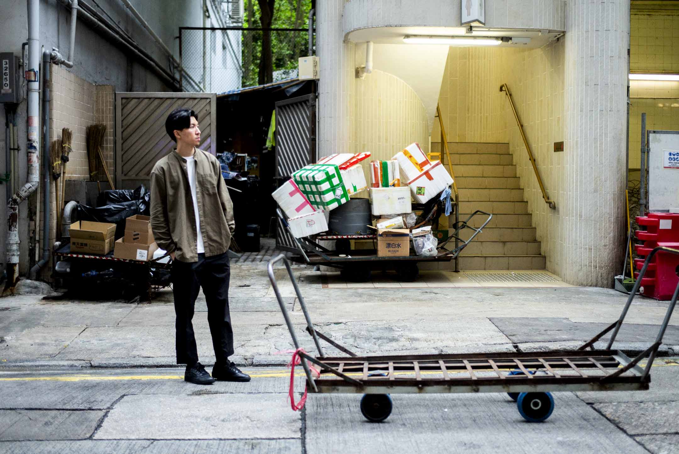 《十方之地》導演黃肇邦。攝:林振東/端傳媒