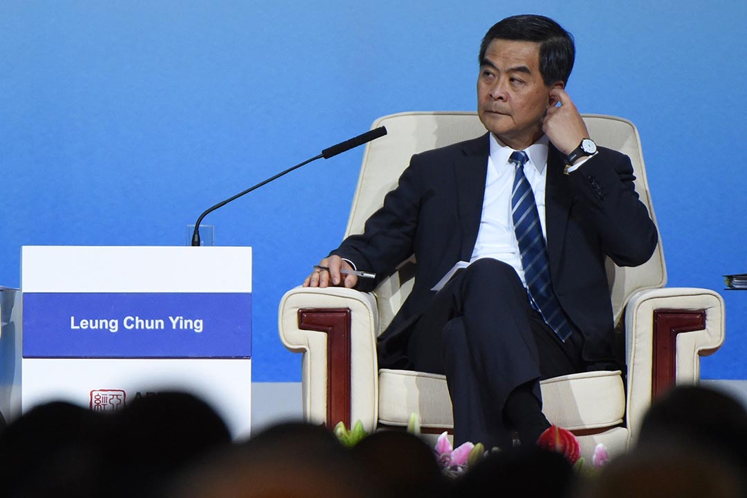 關信基:梁振英的成就與曾蔭權相反,政府方案被否決,人大常委會作出嚴厲的8.31決定。圖為香港特首梁振英去年11月於北京出席APEC論壇。
攝:Wang Zhao/Getty