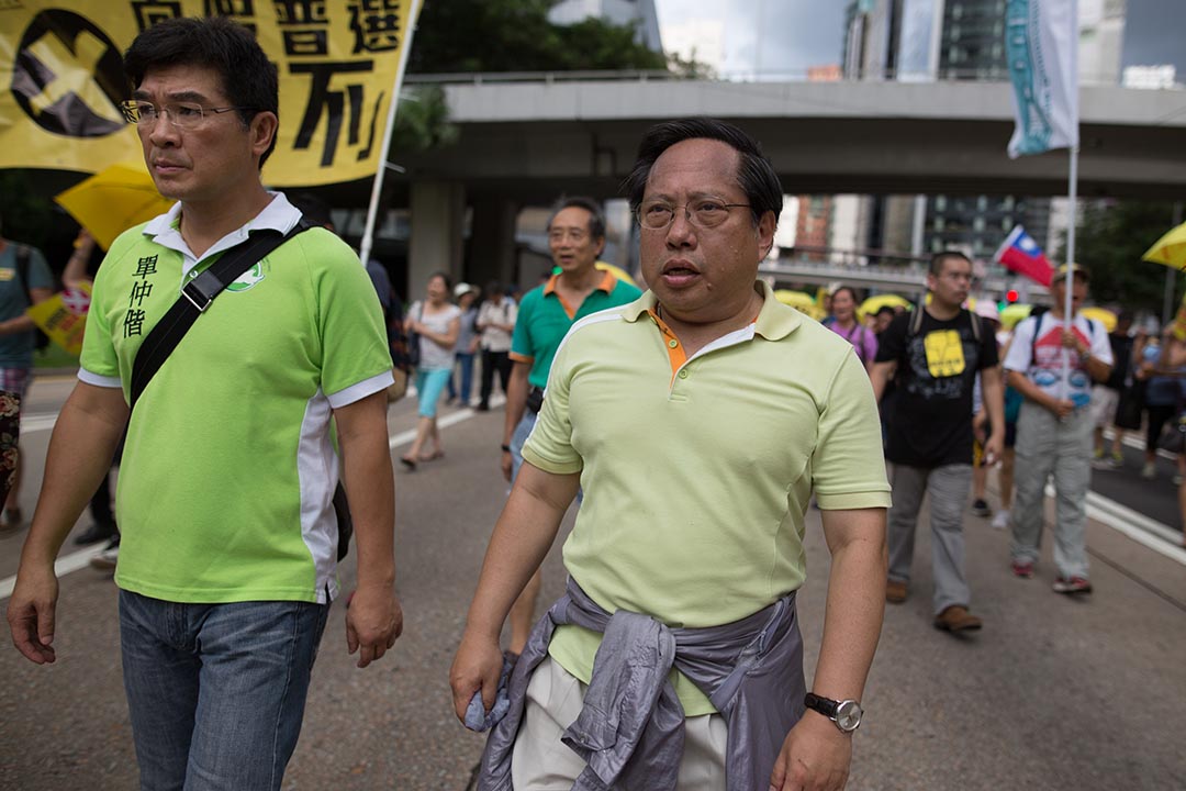 民主党单仲偕与何俊仁。摄:卢翊铭/端传媒