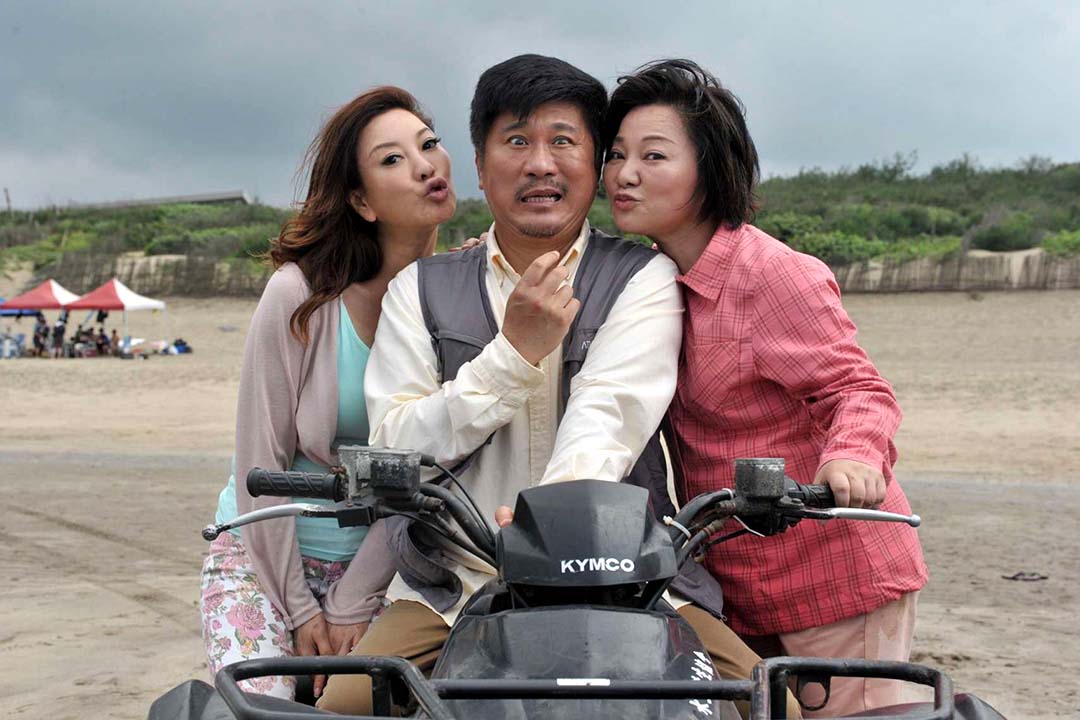 台灣今年將上映的賀歲片《人生按個讚》找來胡瓜、白冰冰主演,走庶民喜劇路線。
