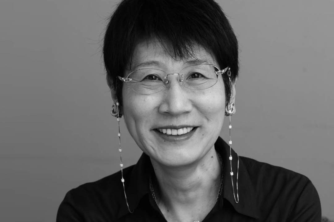 日本作家津岛佑子。